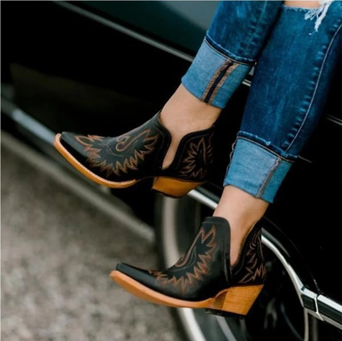 Winter Boots Lady Pointe Shoes Boots-Women Rivets Luxury Designer 2024 Pointy Autumn Rubber Low Fashion Lace-Up Cotton Fabric S Vibrant Vaults