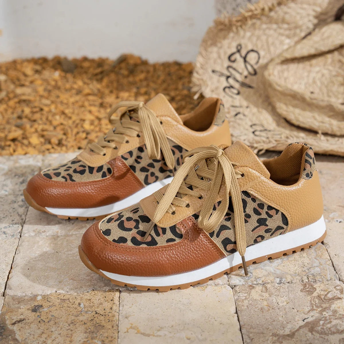 Women Platform Sneakers new Round Toe Low-top Leopard Wedge Shoes Women Lace Up Sports Casual Shoes for Women Zapatos De Mujer Vibrant Vaults